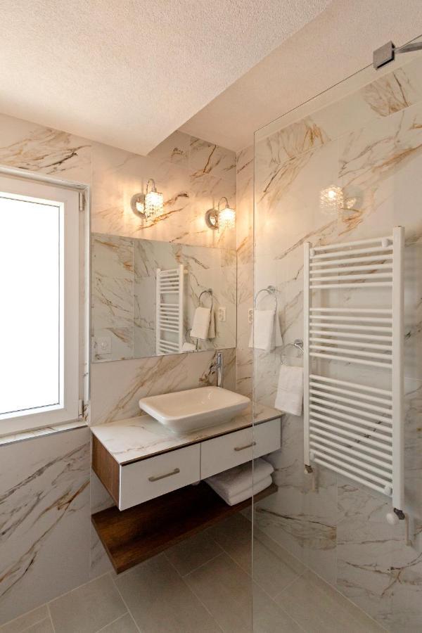 Ines Apartments Охрид Екстериор снимка