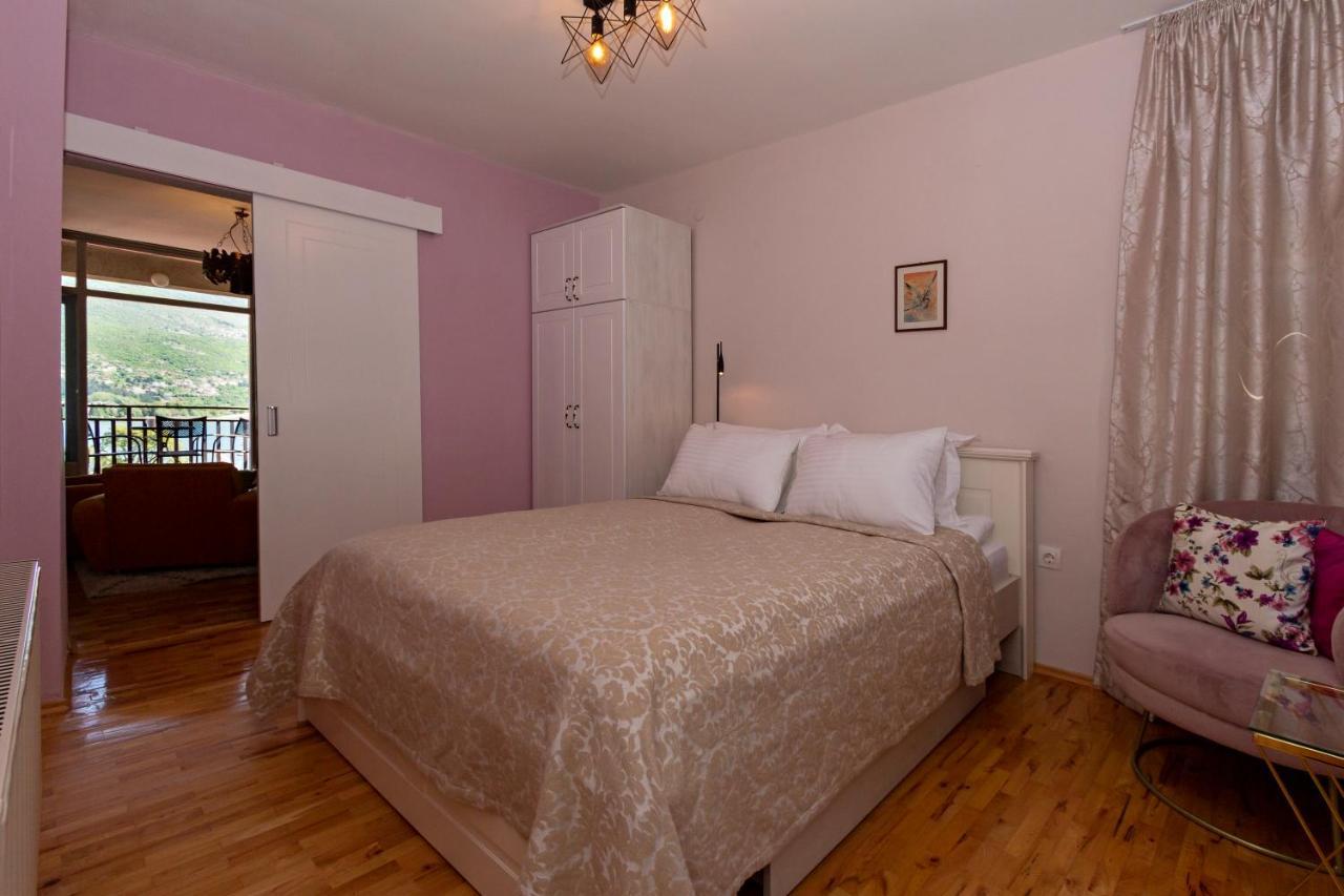 Ines Apartments Охрид Екстериор снимка