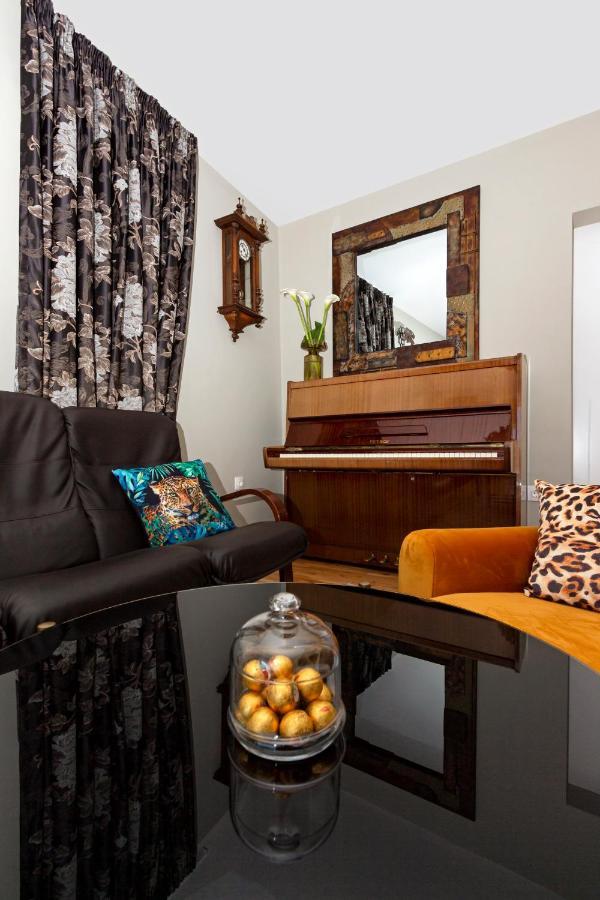 Ines Apartments Охрид Екстериор снимка