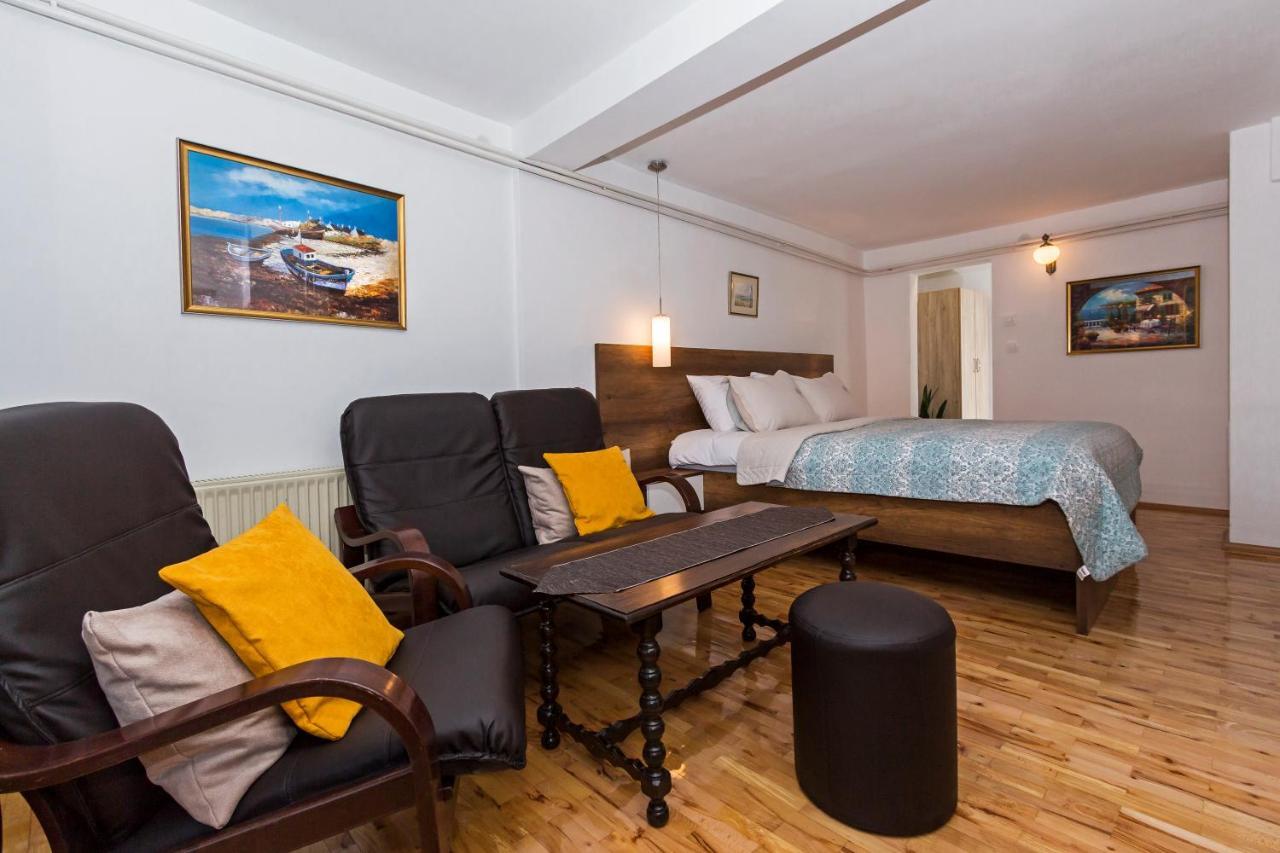 Ines Apartments Охрид Екстериор снимка